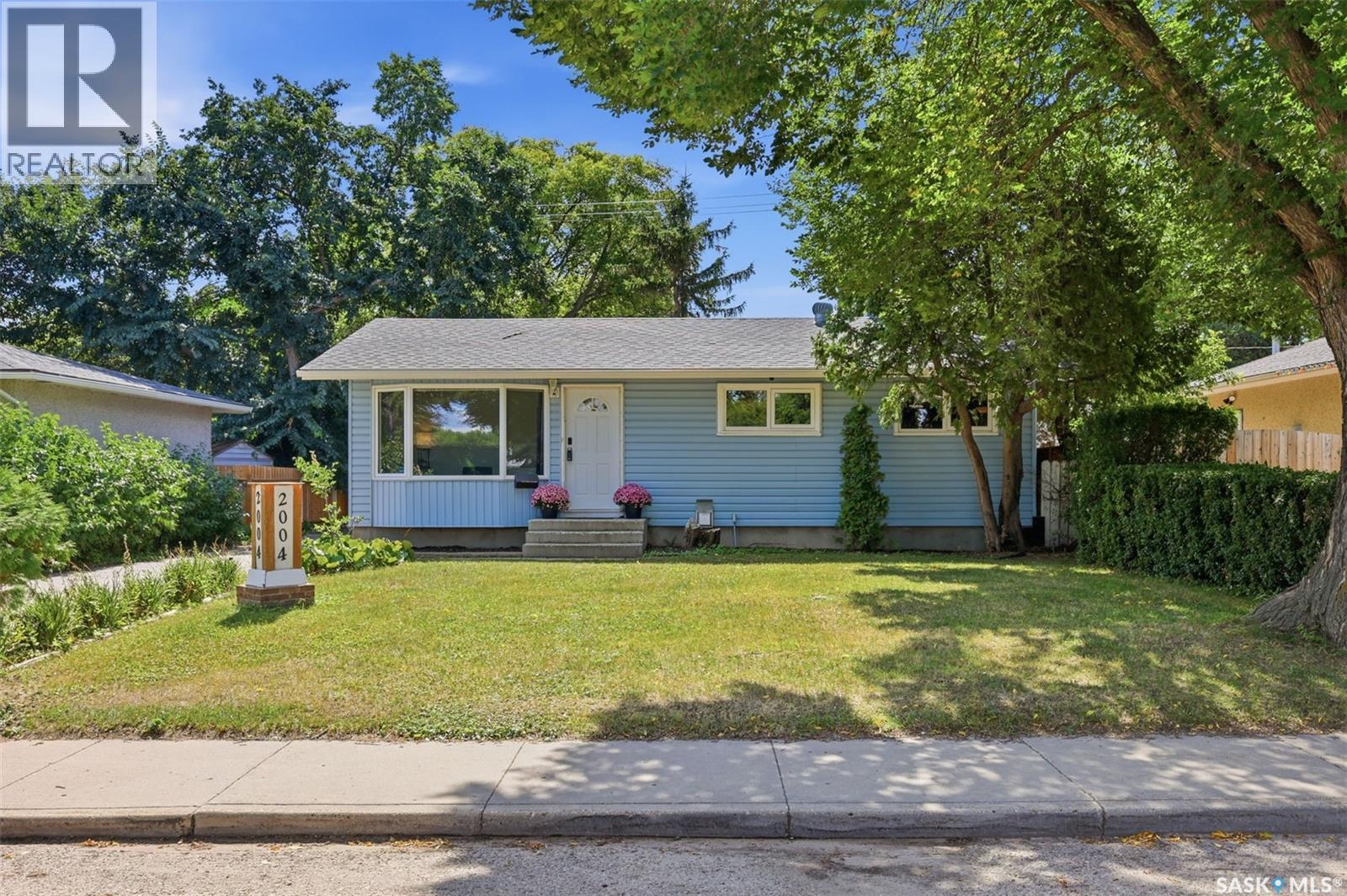 2004 Adelaide Street E, Saskatoon, SK - Outdoor