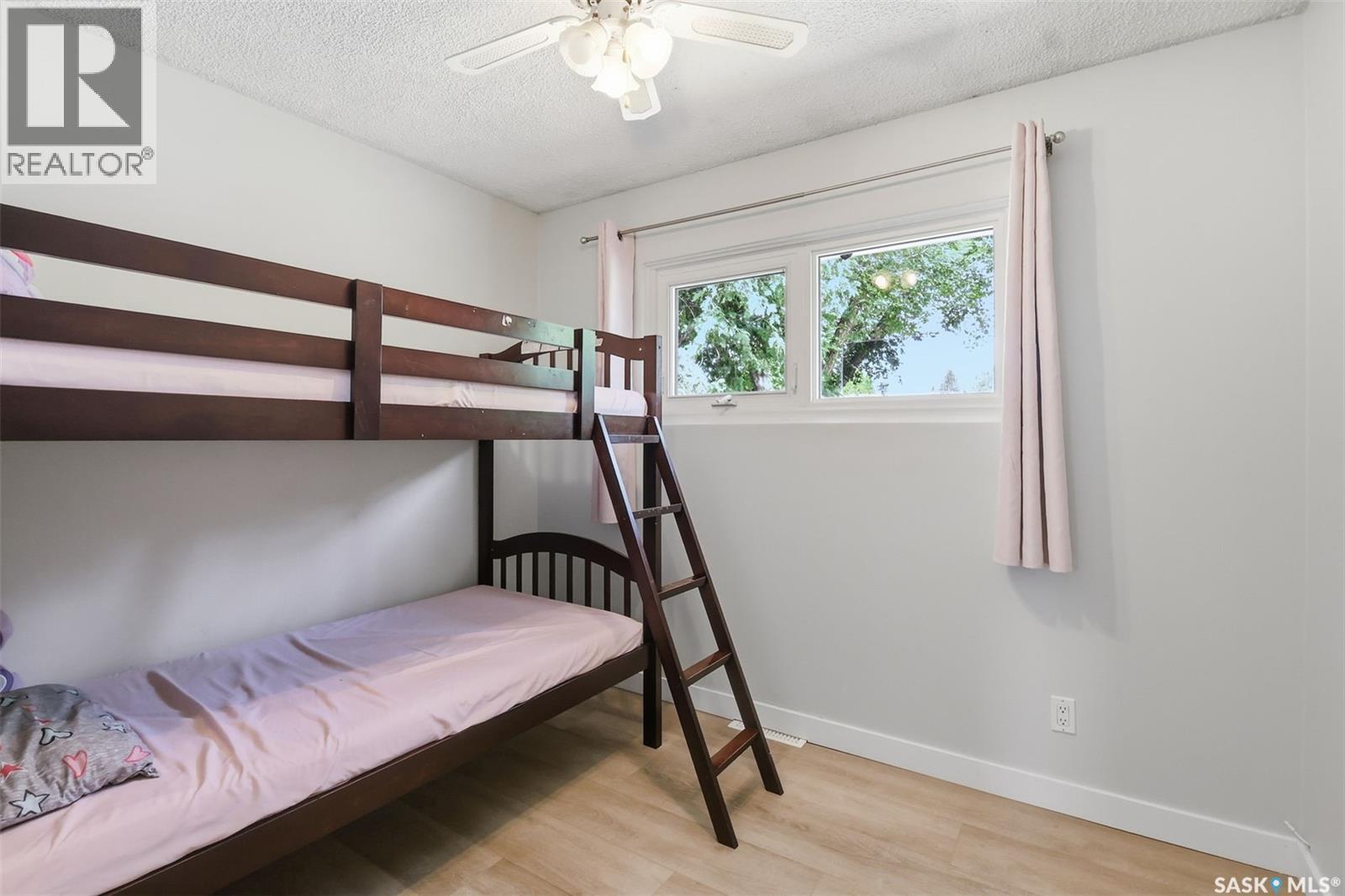 2004 Adelaide Street E, Saskatoon, SK - Indoor Photo Showing Bedroom