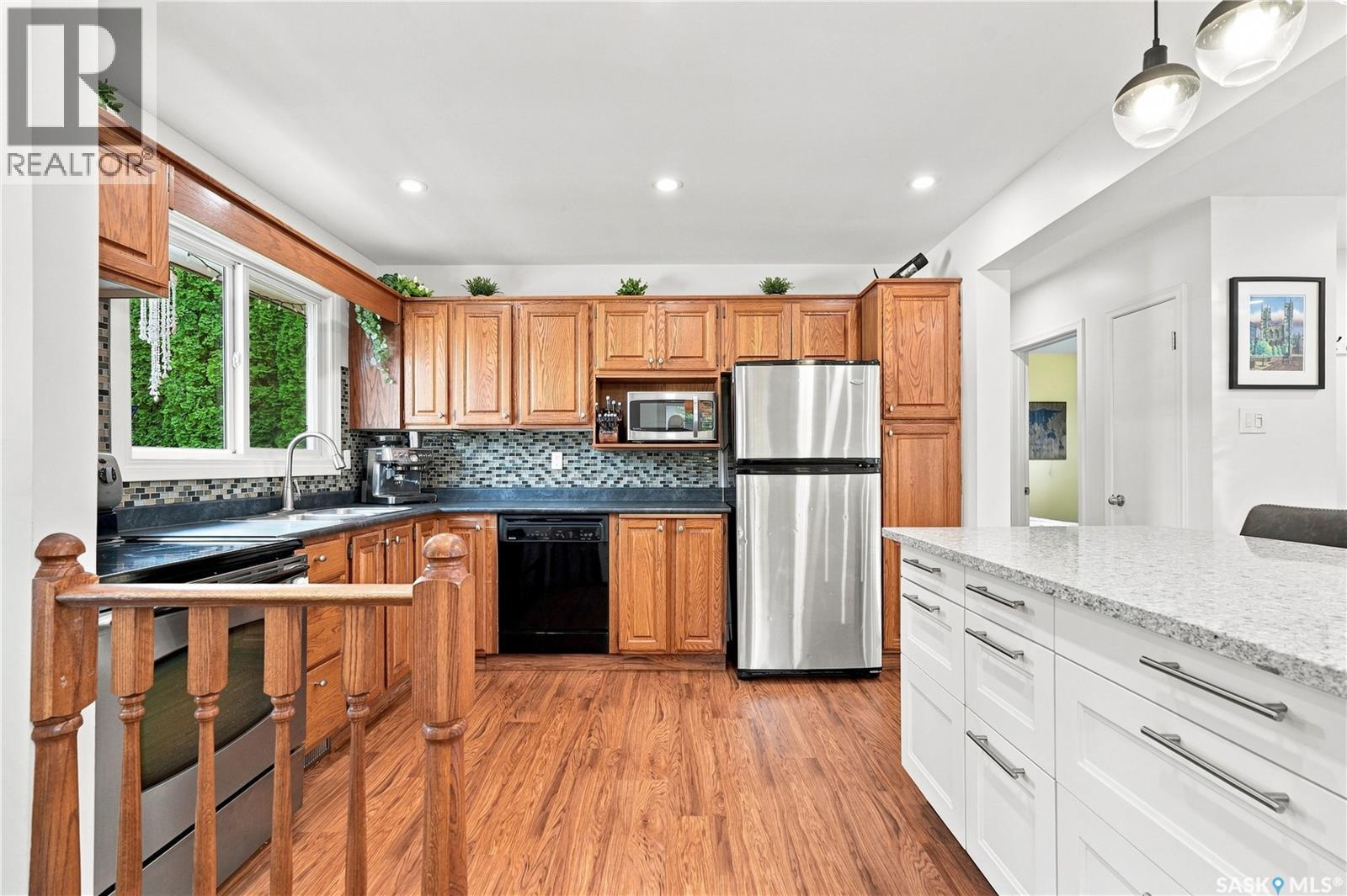 39 Brown Crescent, Saskatoon, SK - Indoor Photo Showing Kitchen