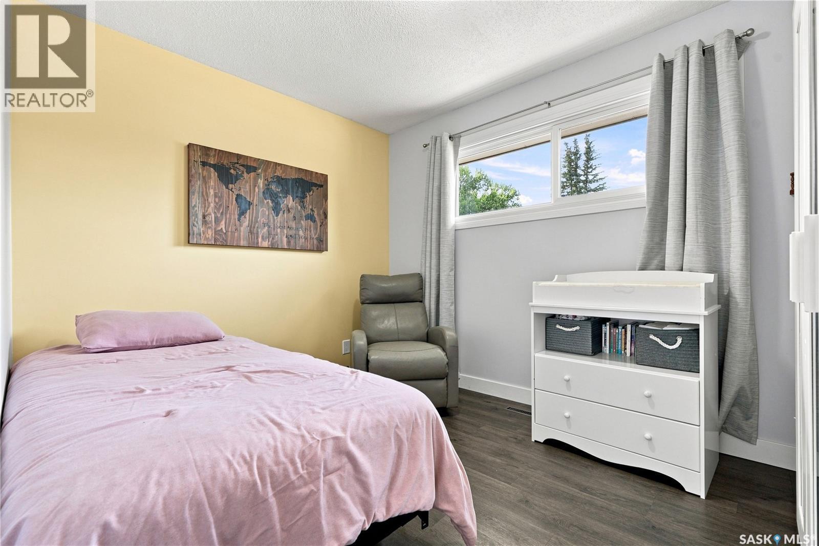 39 Brown Crescent, Saskatoon, SK - Indoor Photo Showing Bedroom