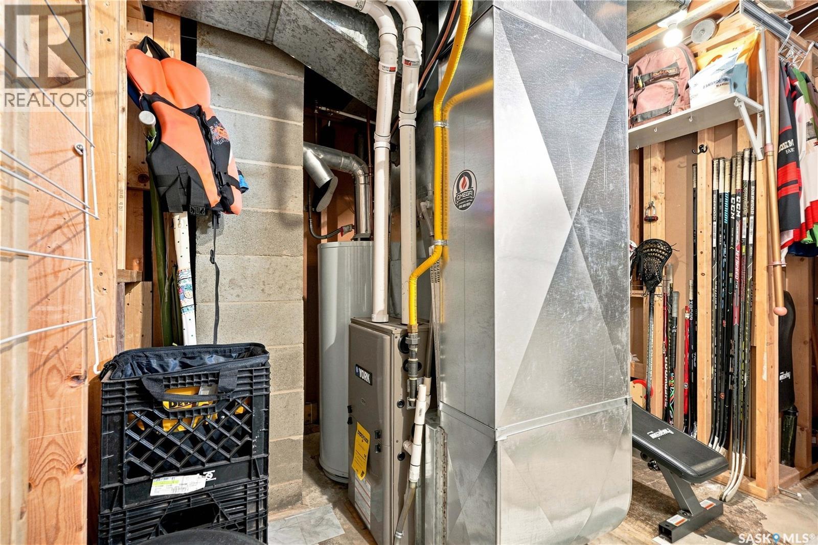 39 Brown Crescent, Saskatoon, SK - Indoor Photo Showing Basement
