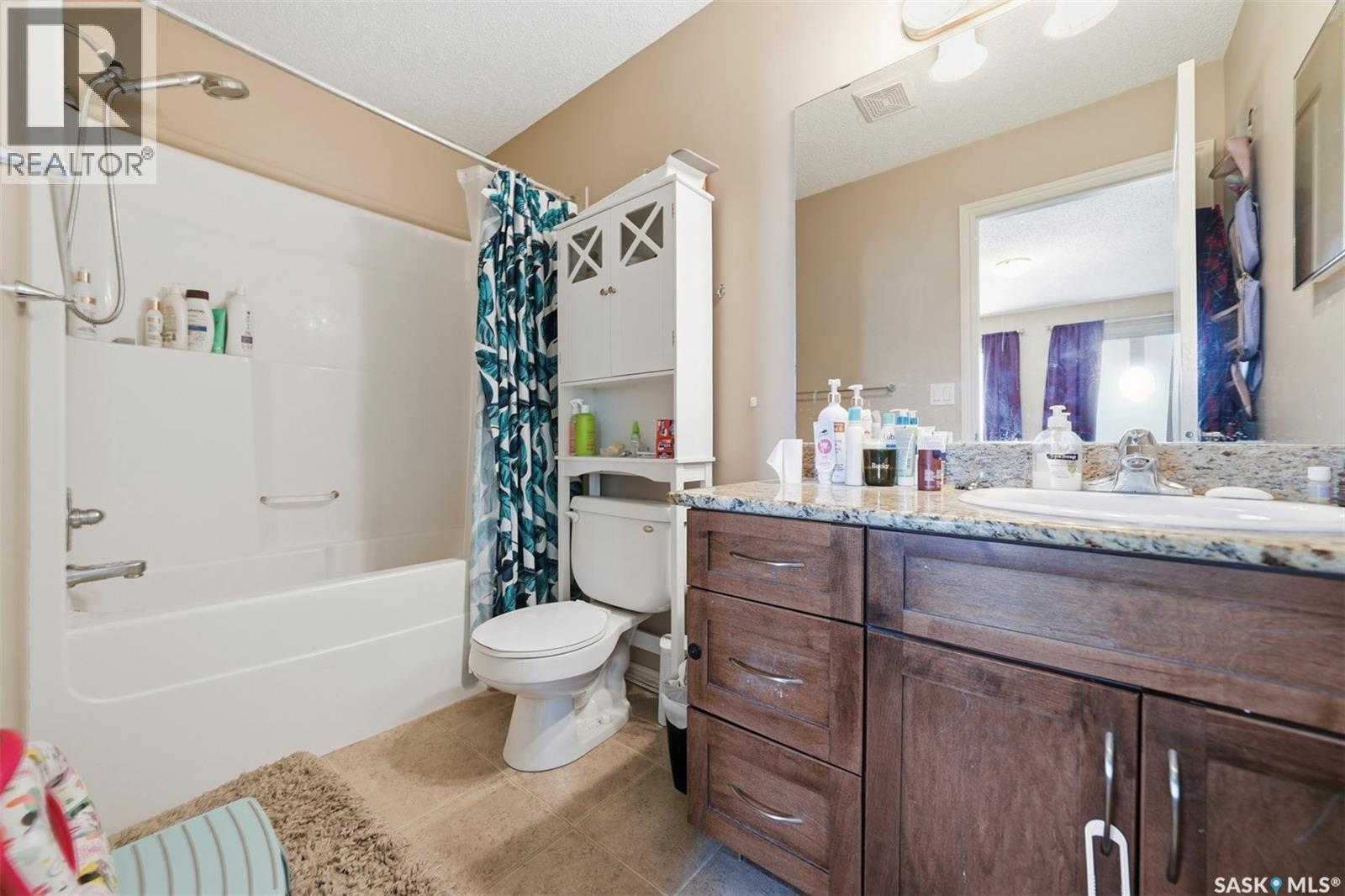 150 Lynd Crescent, Saskatoon, SK - Indoor Photo Showing Bathroom