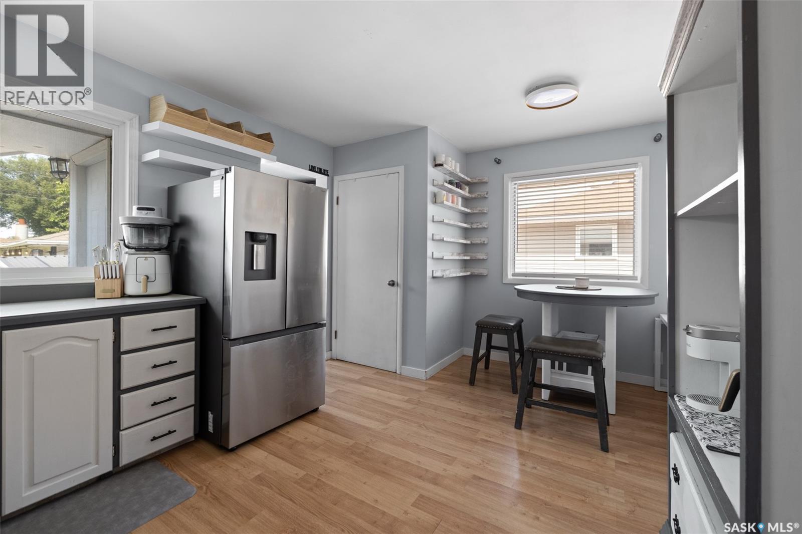 64 Coldwell Road, Regina, SK - Indoor Photo Showing Kitchen