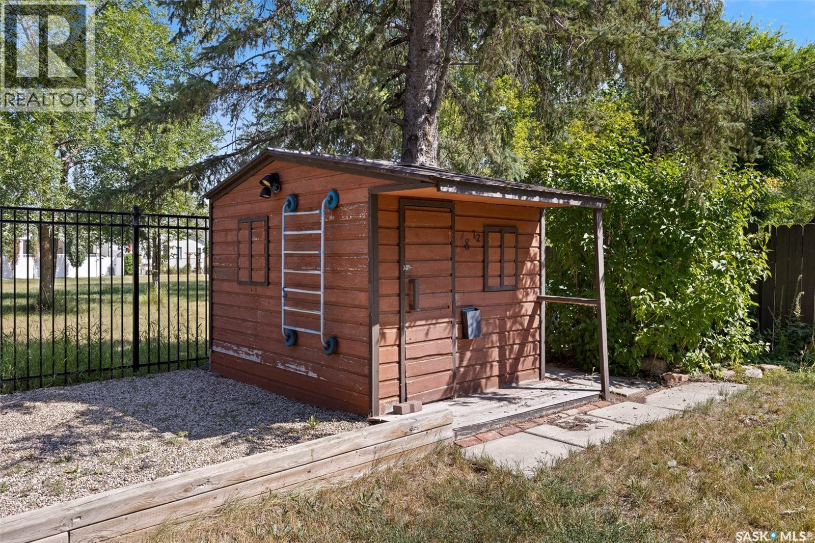 48 French Crescent, Regina, SK - Outdoor