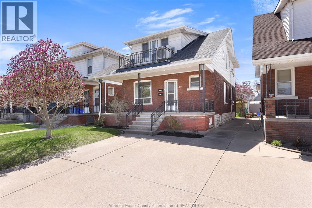 1069 Marentette Avenue Unit# Upper, Windsor, ON - Outdoor With Facade