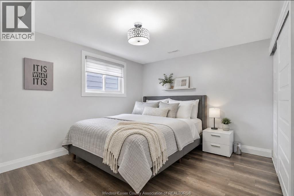 9335 Esplanade, Windsor, ON - Indoor Photo Showing Bedroom