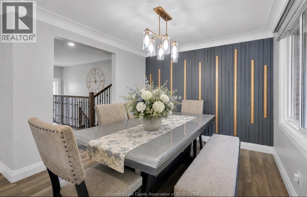 9335 Esplanade, Windsor, ON - Indoor Photo Showing Dining Room