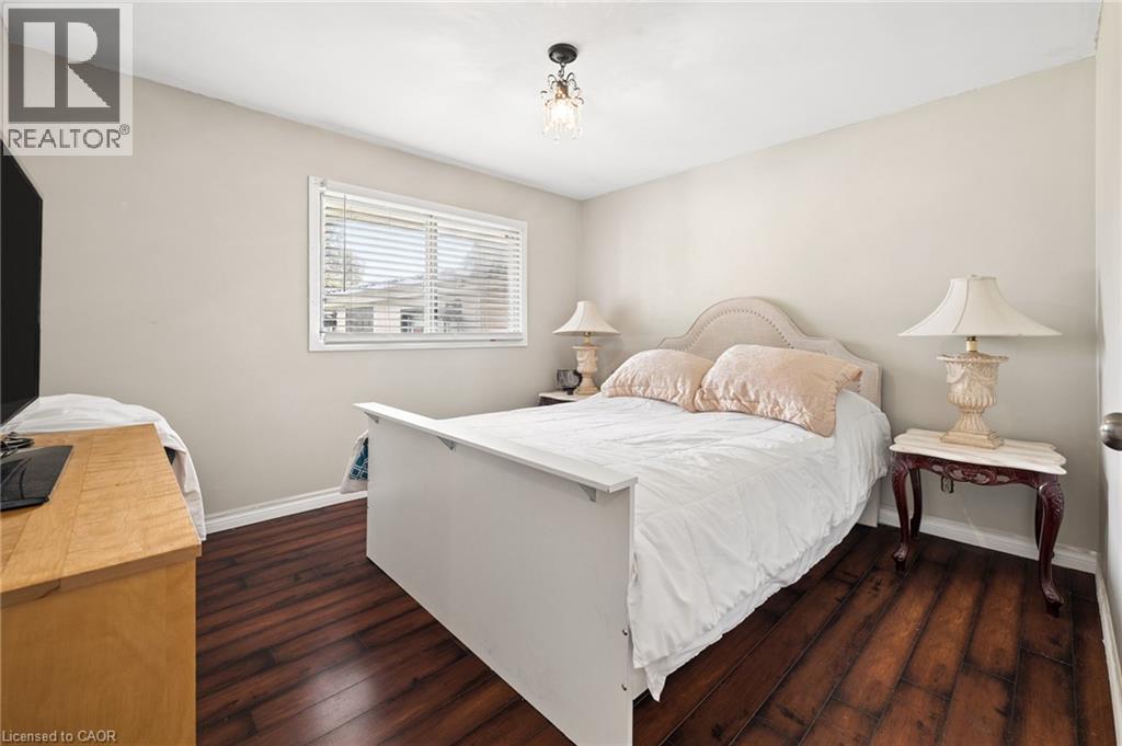 285 Stonybrook Drive, Kitchener, ON - Indoor Photo Showing Bedroom