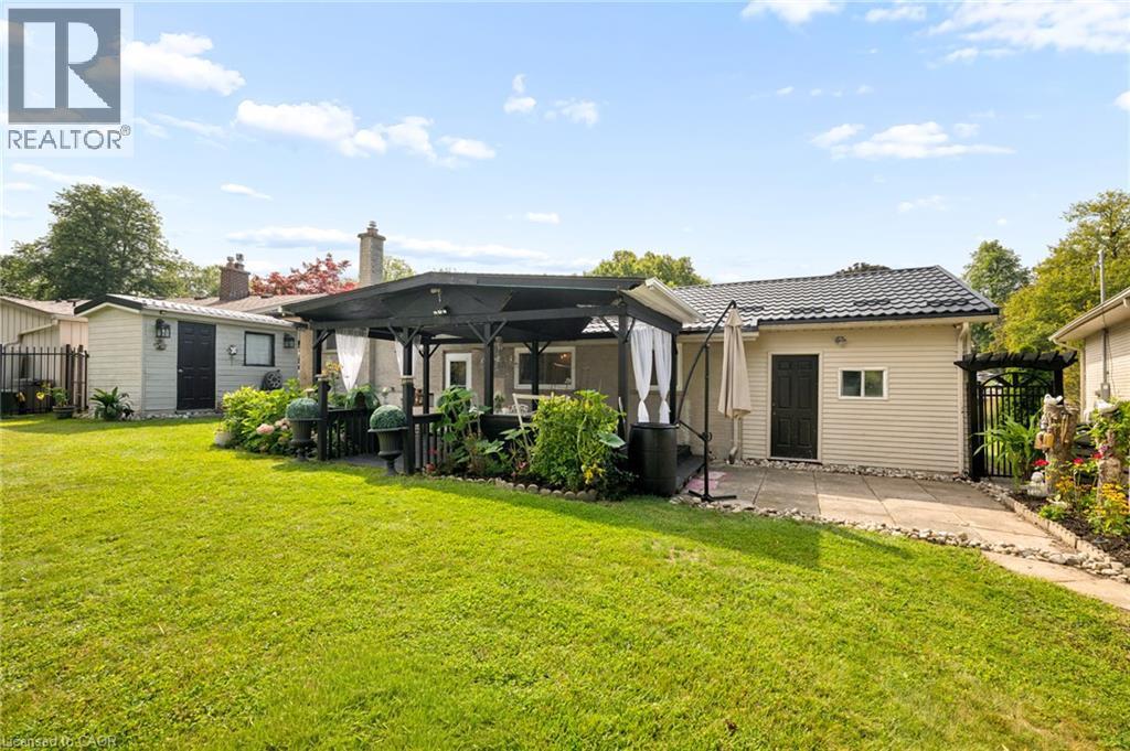 285 Stonybrook Drive, Kitchener, ON - Outdoor