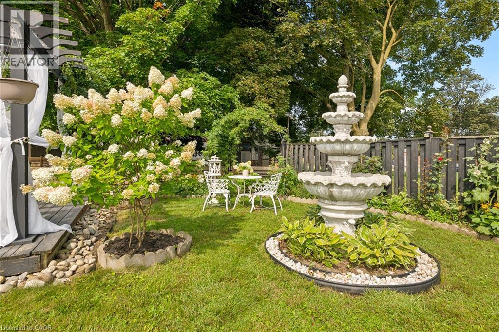 285 Stonybrook Drive, Kitchener, ON - Outdoor