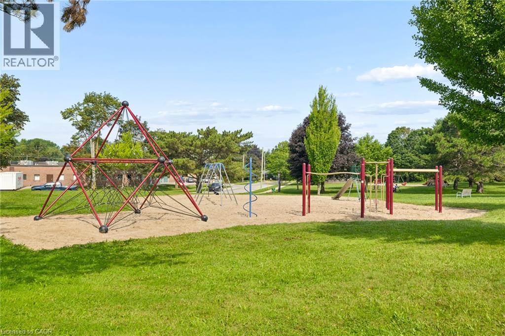285 Stonybrook Drive, Kitchener, ON - Outdoor With View