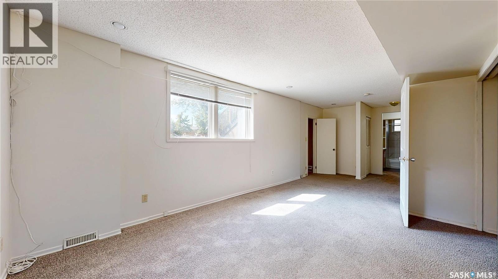 3600 Regina Avenue, Regina, SK - Indoor Photo Showing Other Room