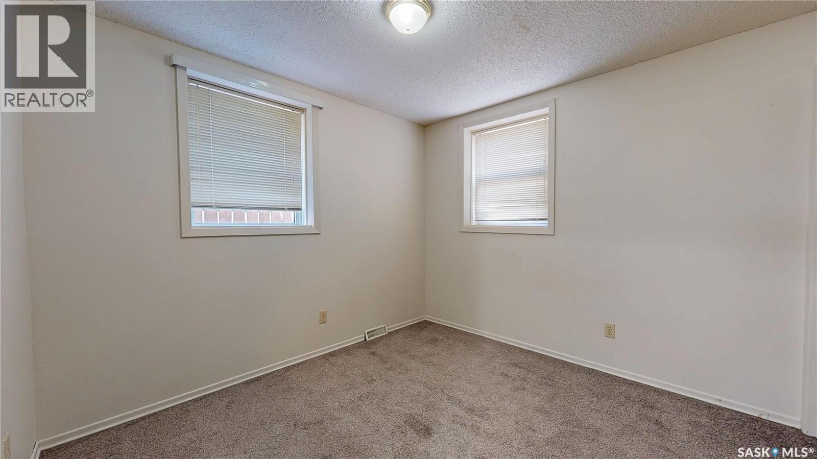 3600 Regina Avenue, Regina, SK - Indoor Photo Showing Other Room