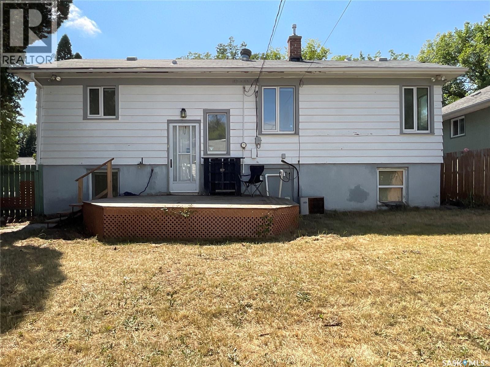 3600 Regina Avenue, Regina, SK - Outdoor With Deck Patio Veranda With Exterior