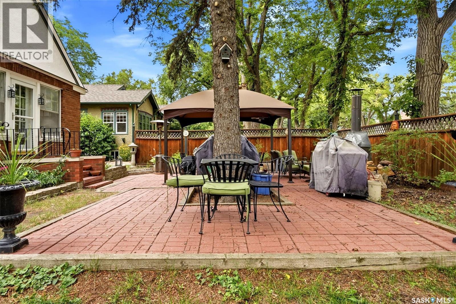 2700 19Th Avenue, Regina, SK - Outdoor With Deck Patio Veranda