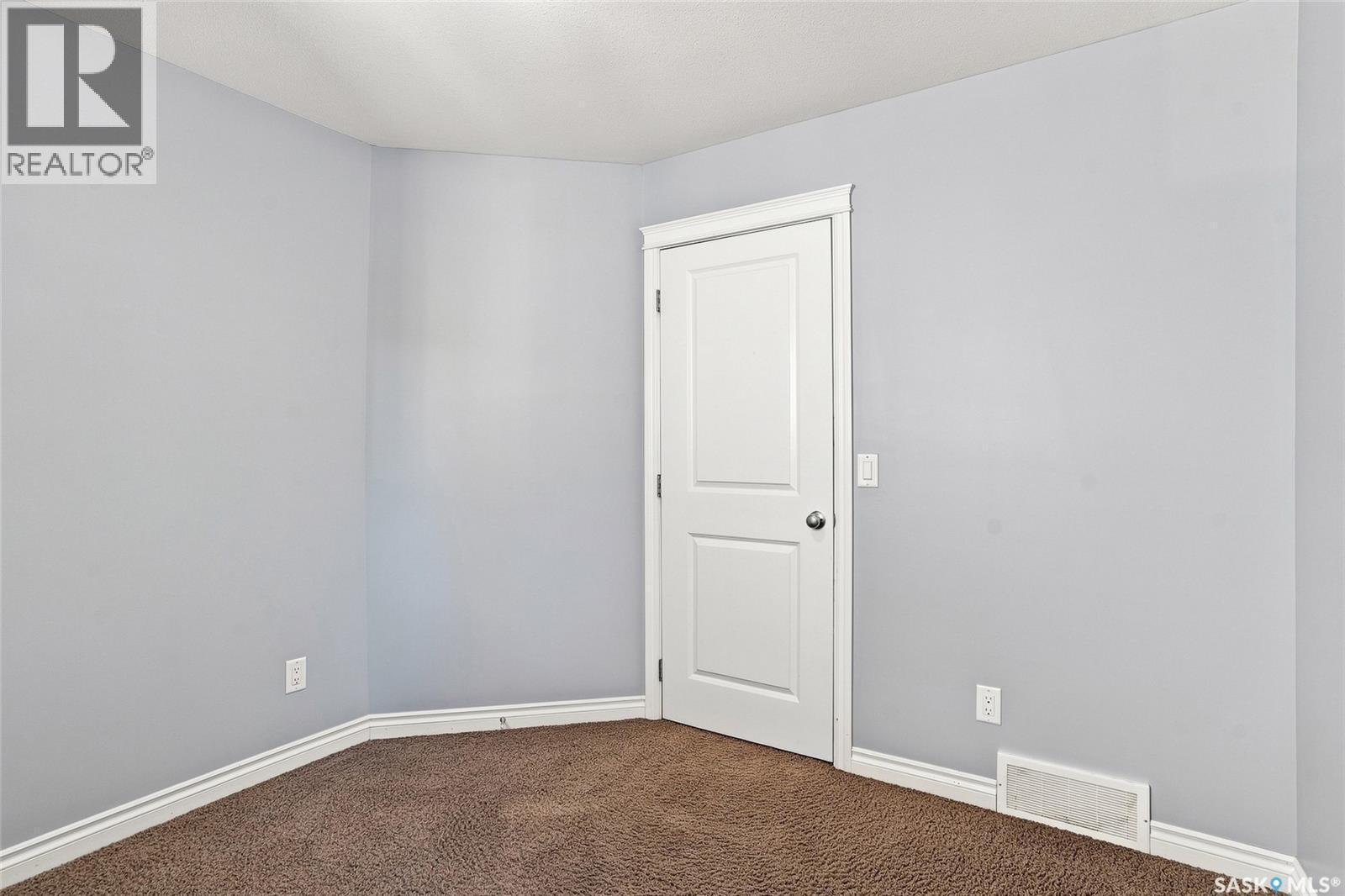 318 Lucyk Crescent, Saskatoon, SK - Indoor Photo Showing Other Room