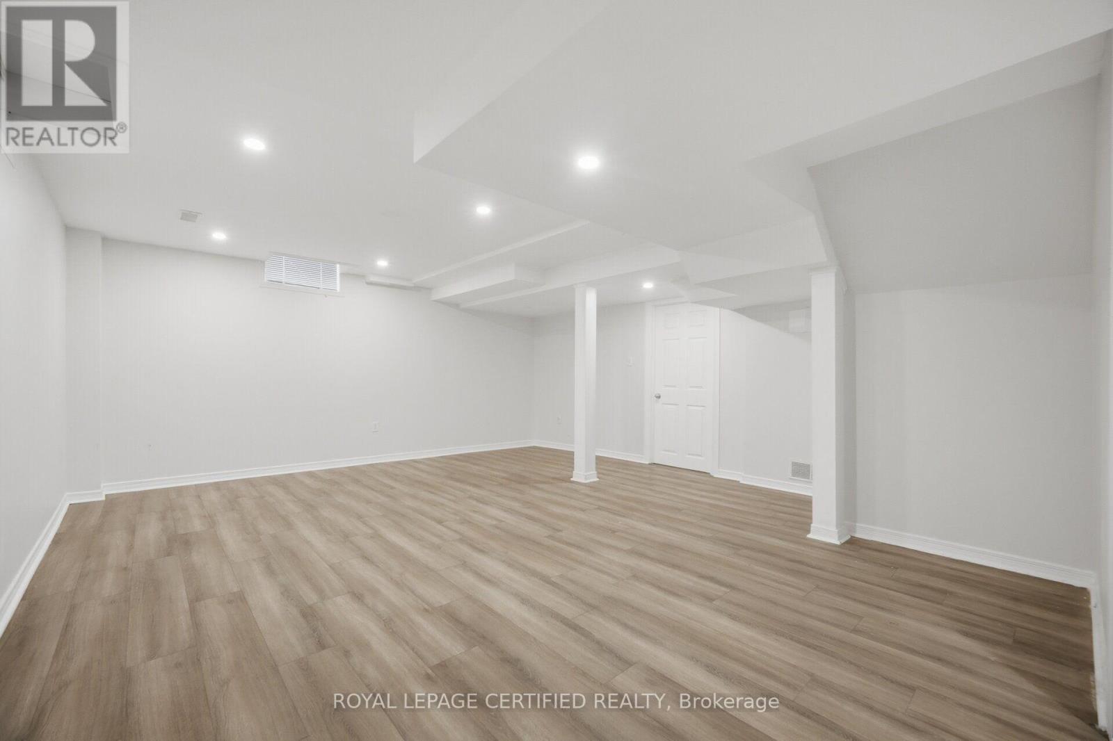 426 Black Drive, Milton, ON - Indoor Photo Showing Other Room