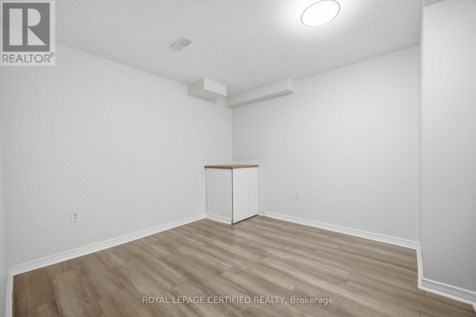 426 Black Drive, Milton, ON - Indoor Photo Showing Other Room