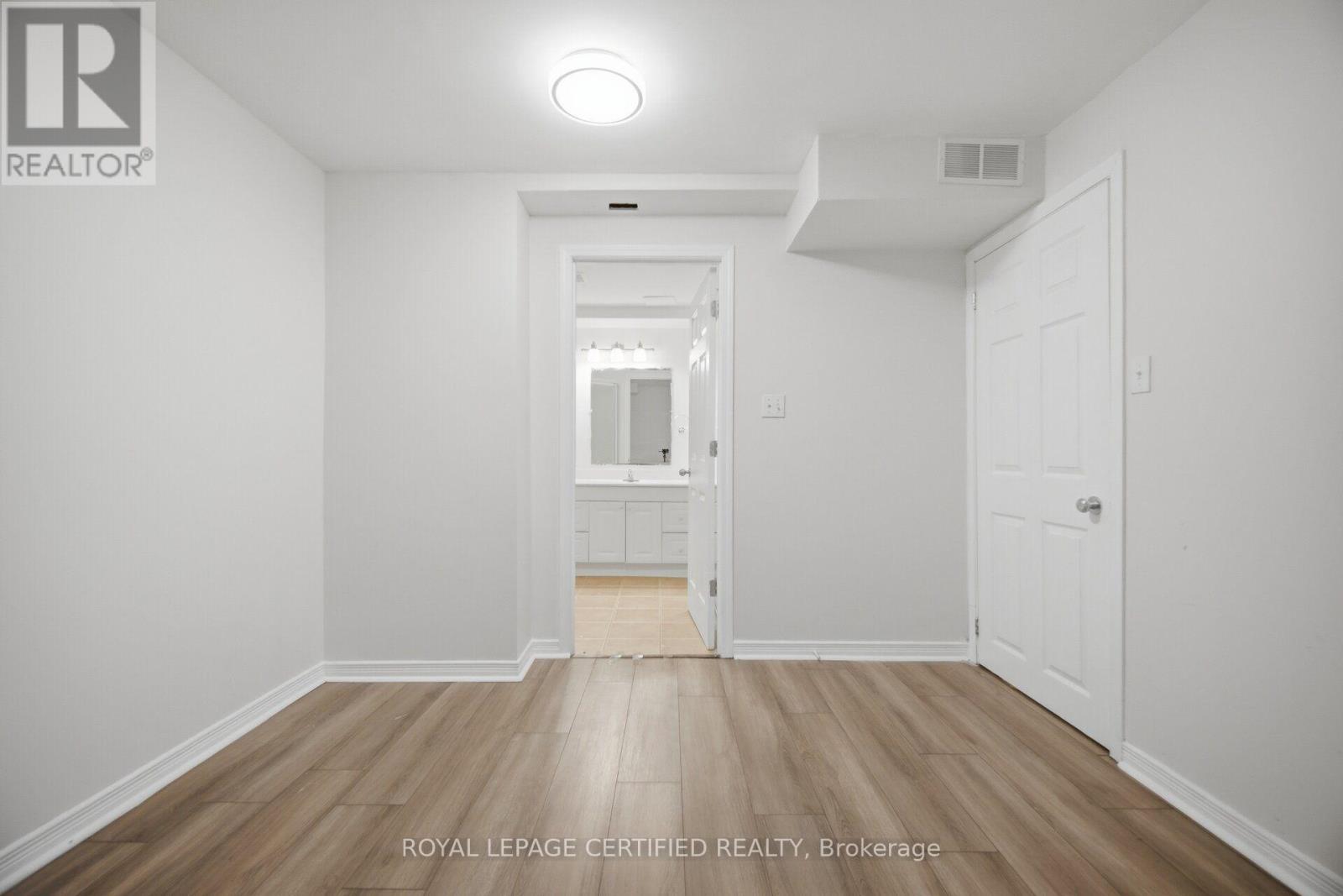 426 Black Drive, Milton, ON - Indoor Photo Showing Other Room