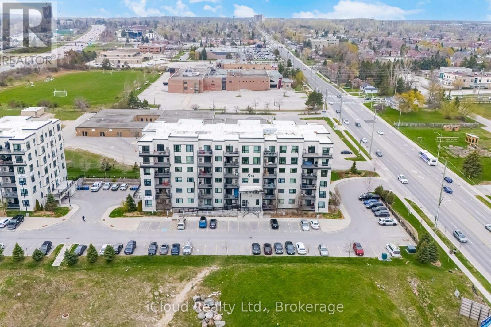 208 - 295 Cundles Road E, Barrie, ON