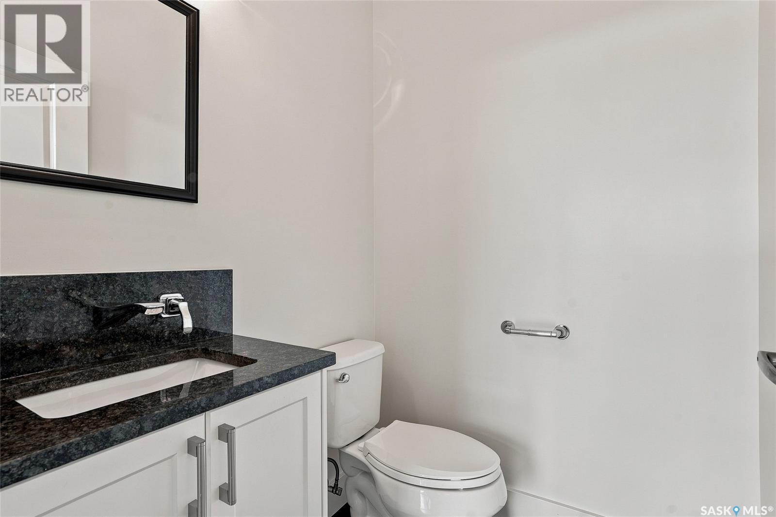 724 701 Meadows Boulevard, Saskatoon, SK - Indoor Photo Showing Bathroom