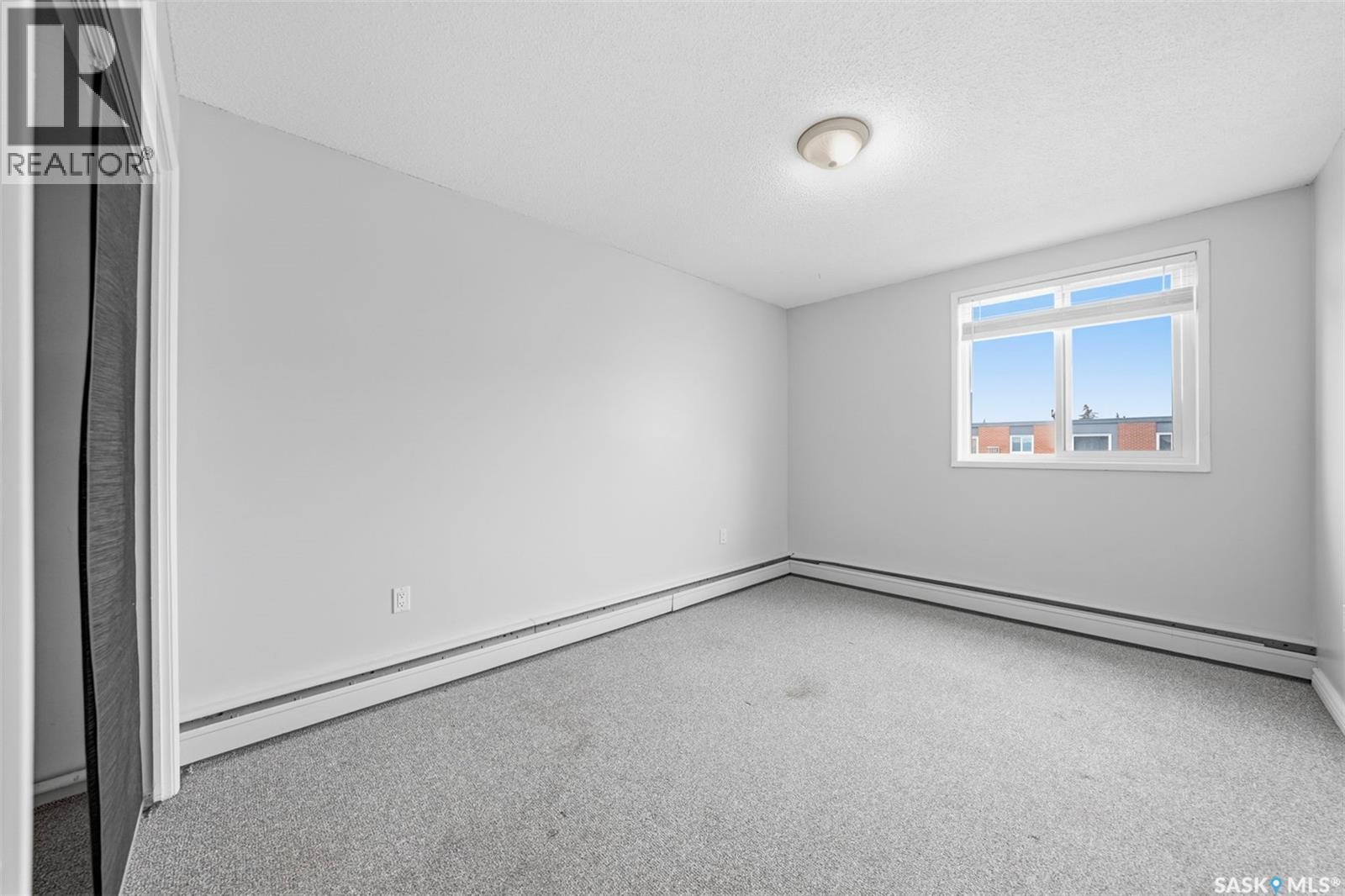 26 2 Summers Place, Saskatoon, SK - Indoor Photo Showing Other Room