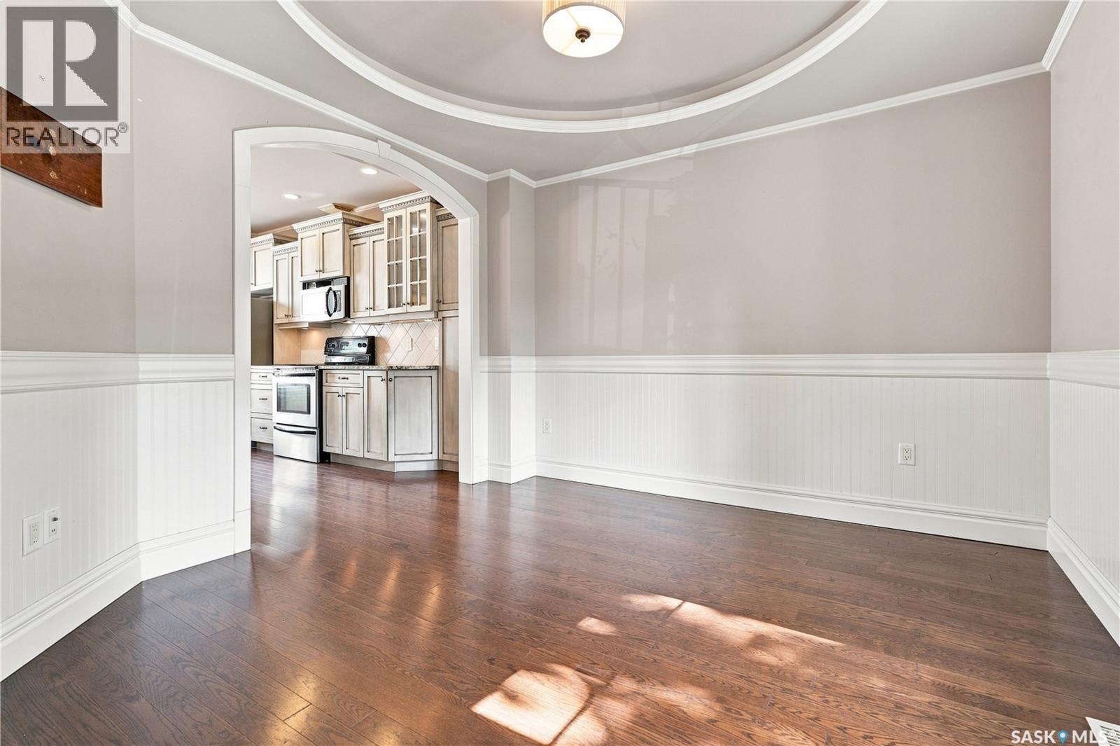 719 14Th Street E, Saskatoon, SK - Indoor