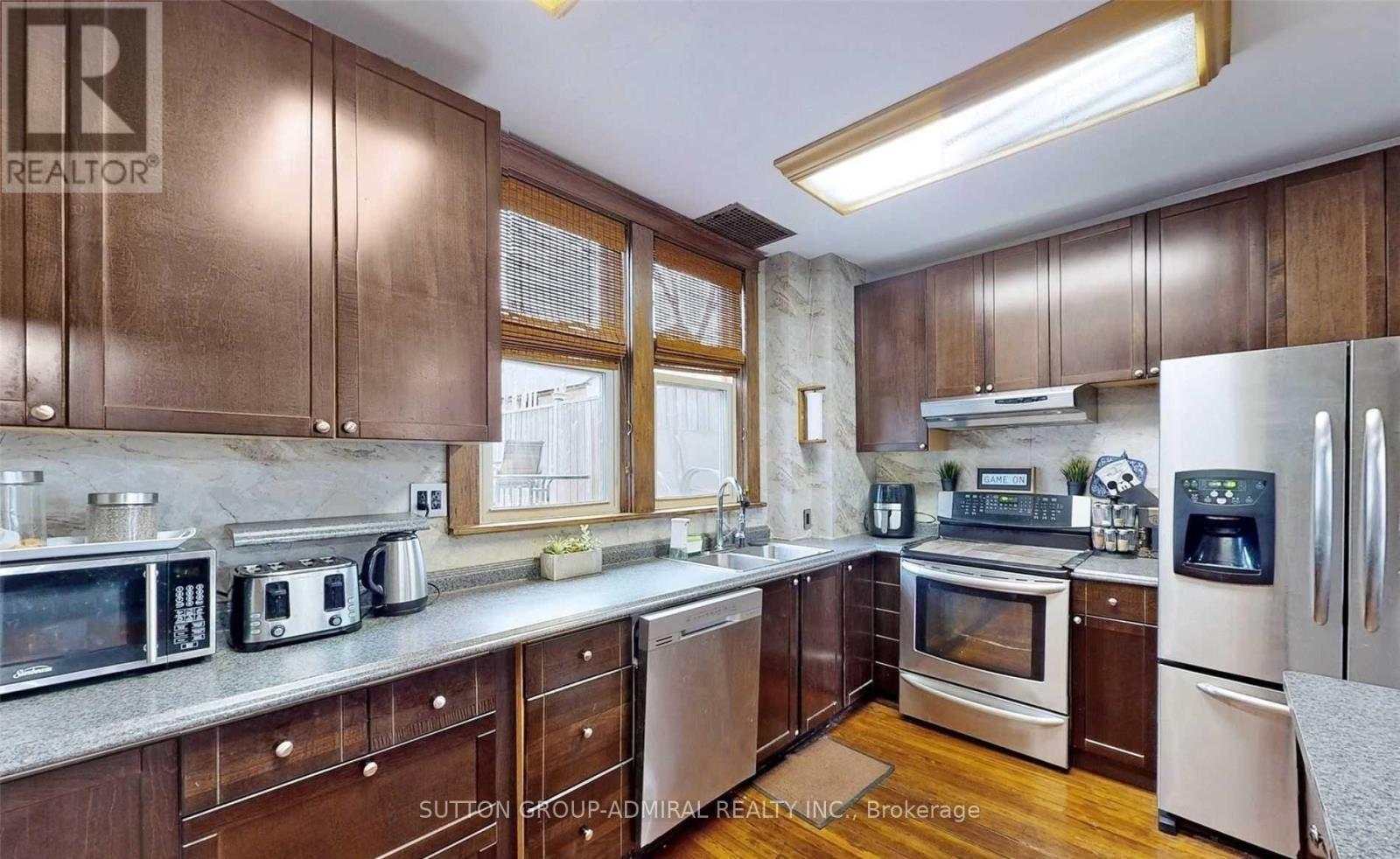 36 John Street, Cambridge, ON