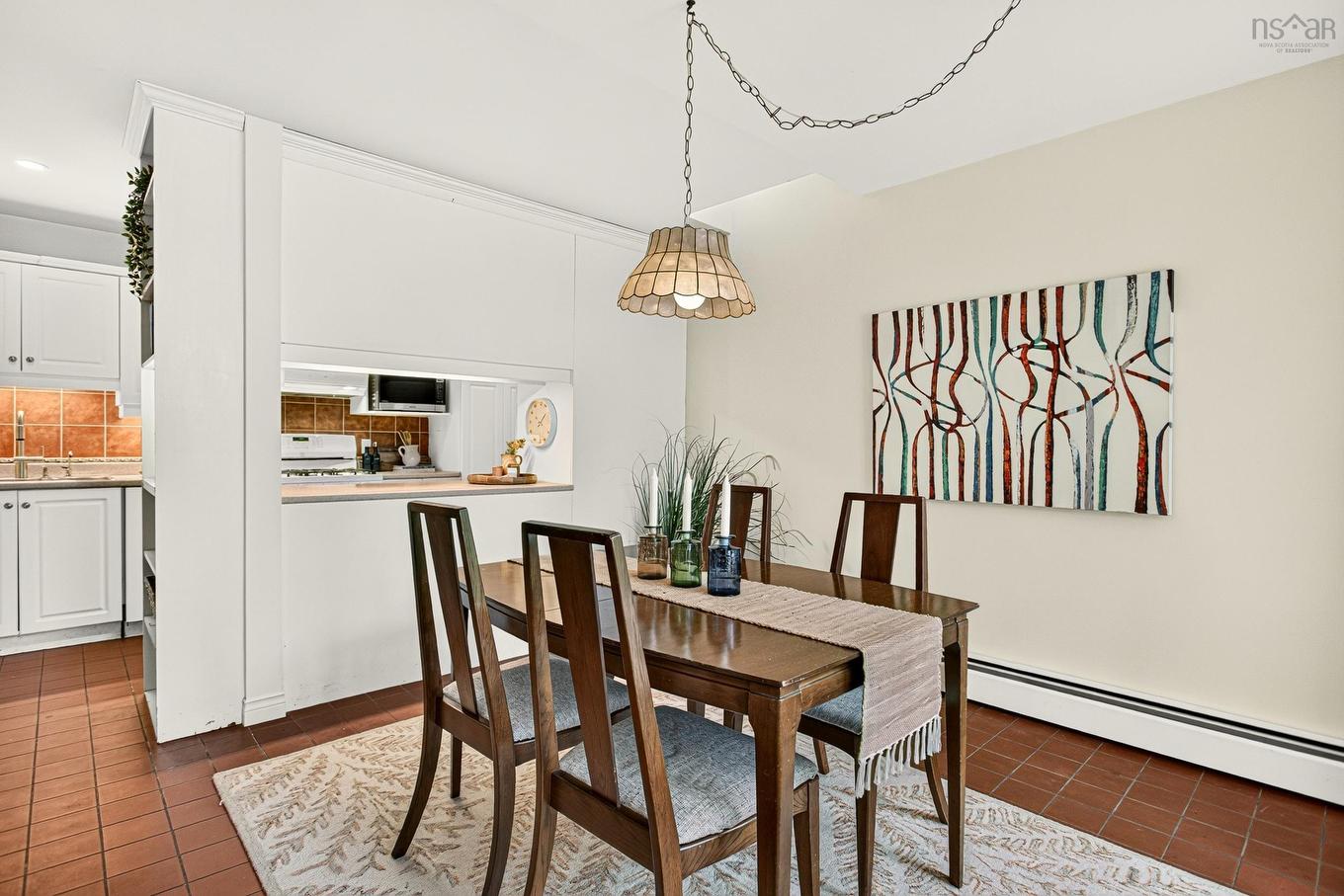 46 Old Ferry Road, Dartmouth, NS - Indoor Photo Showing Dining Room