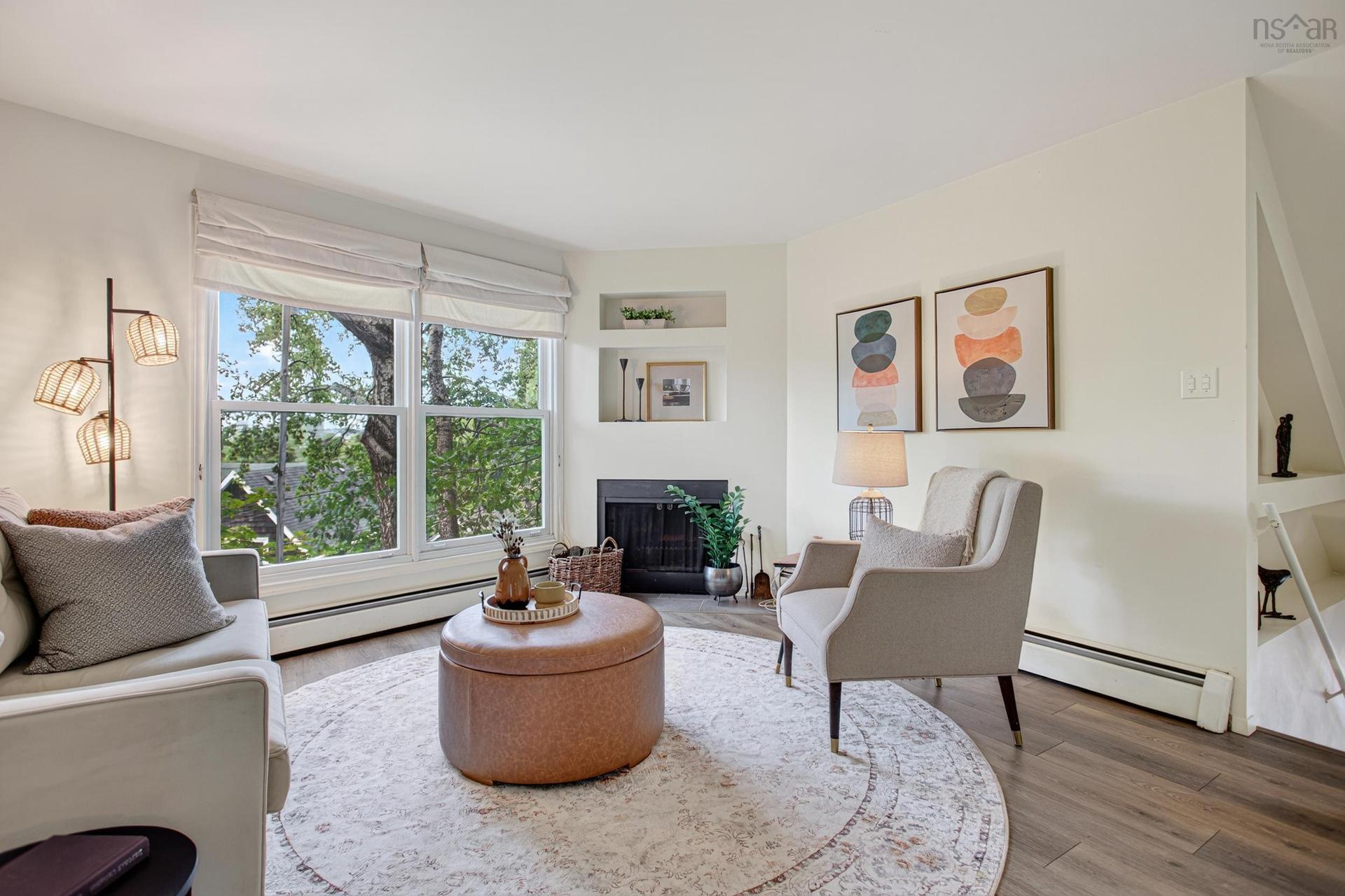 46 Old Ferry Road, Dartmouth, NS - Indoor Photo Showing Living Room With Fireplace