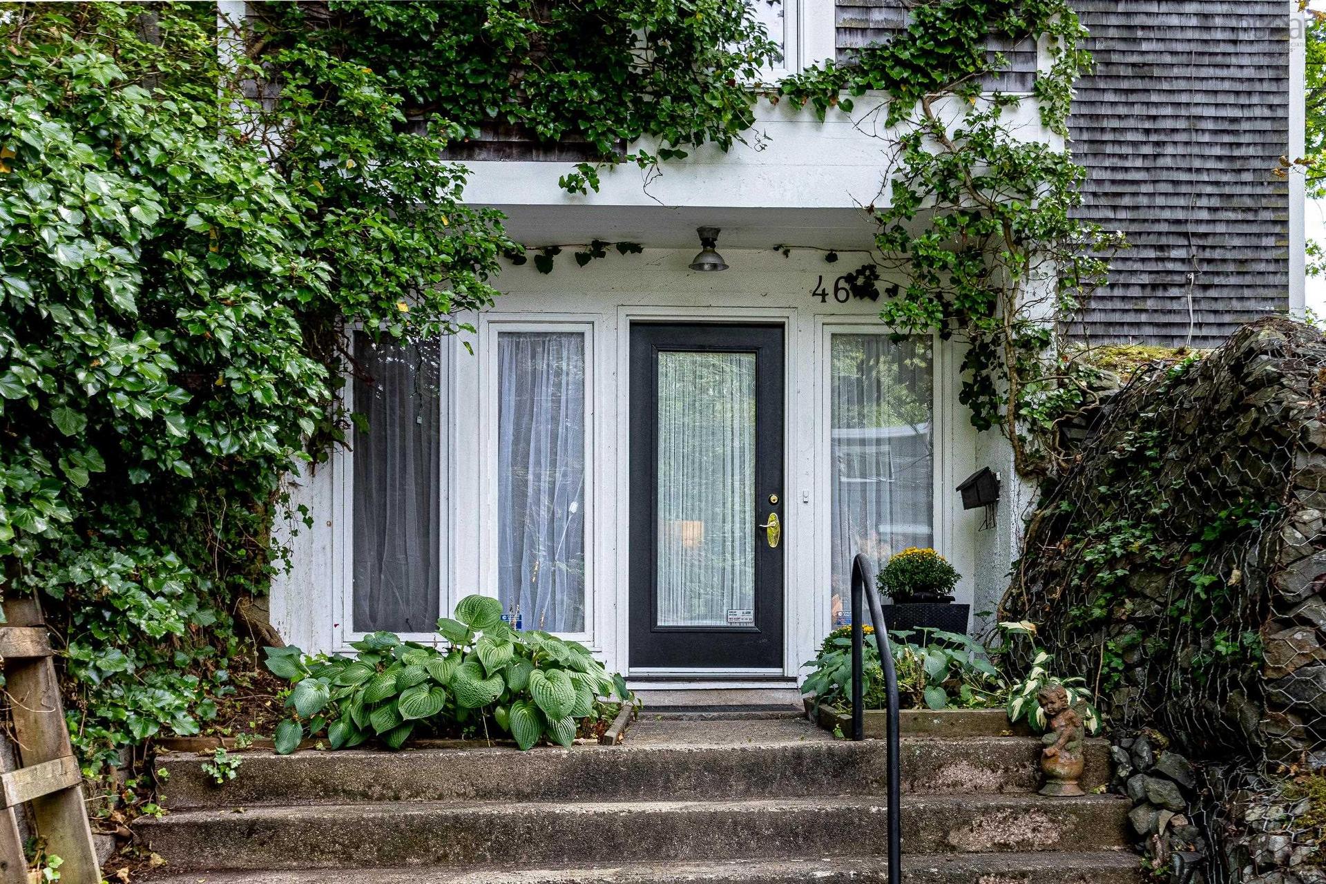 46 Old Ferry Road, Dartmouth, NS - Outdoor