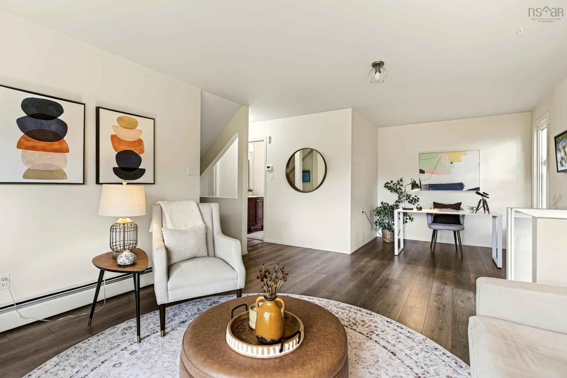 46 Old Ferry Road, Dartmouth, NS - Indoor Photo Showing Living Room