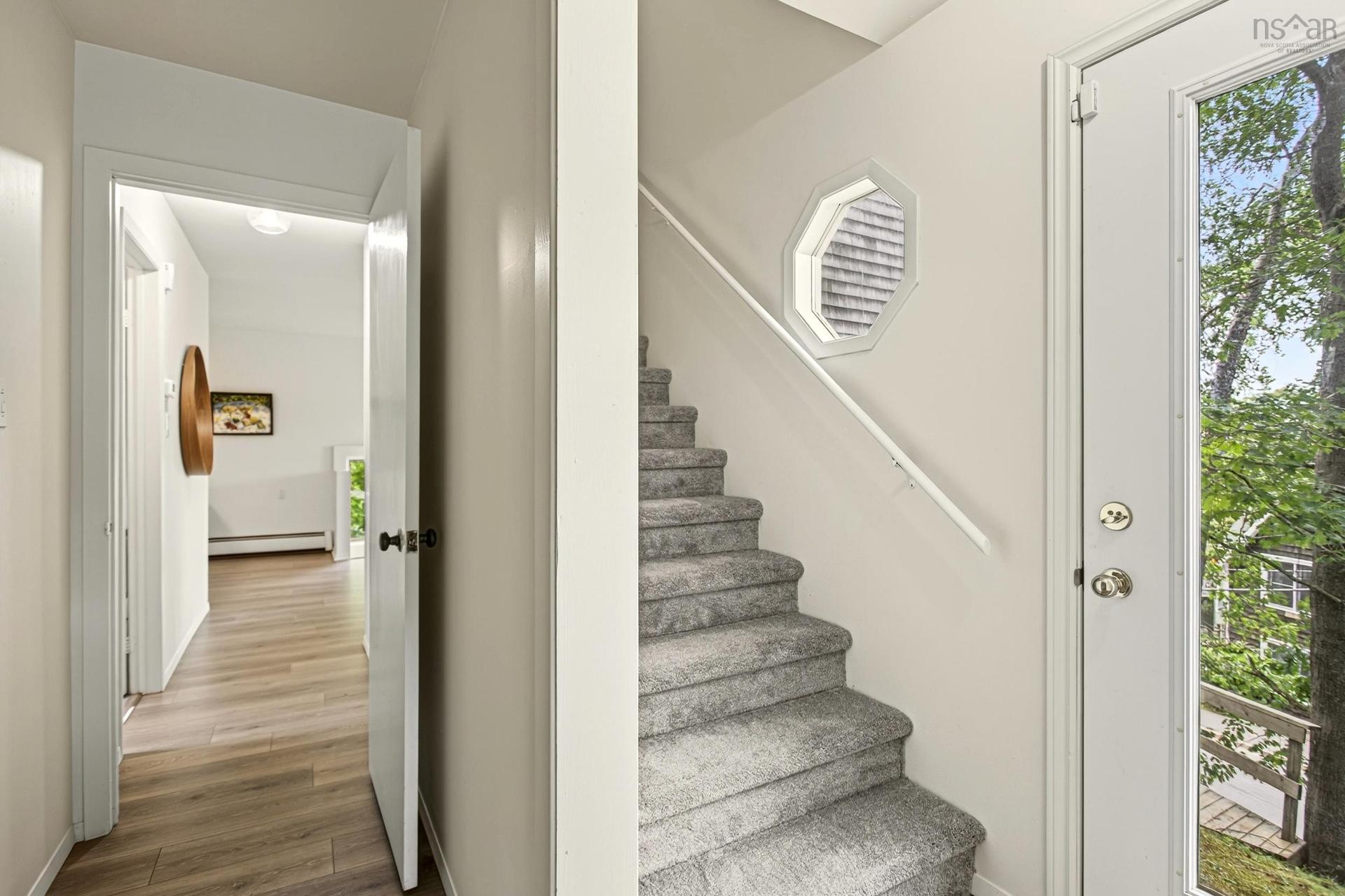 46 Old Ferry Road, Dartmouth, NS - Indoor Photo Showing Other Room