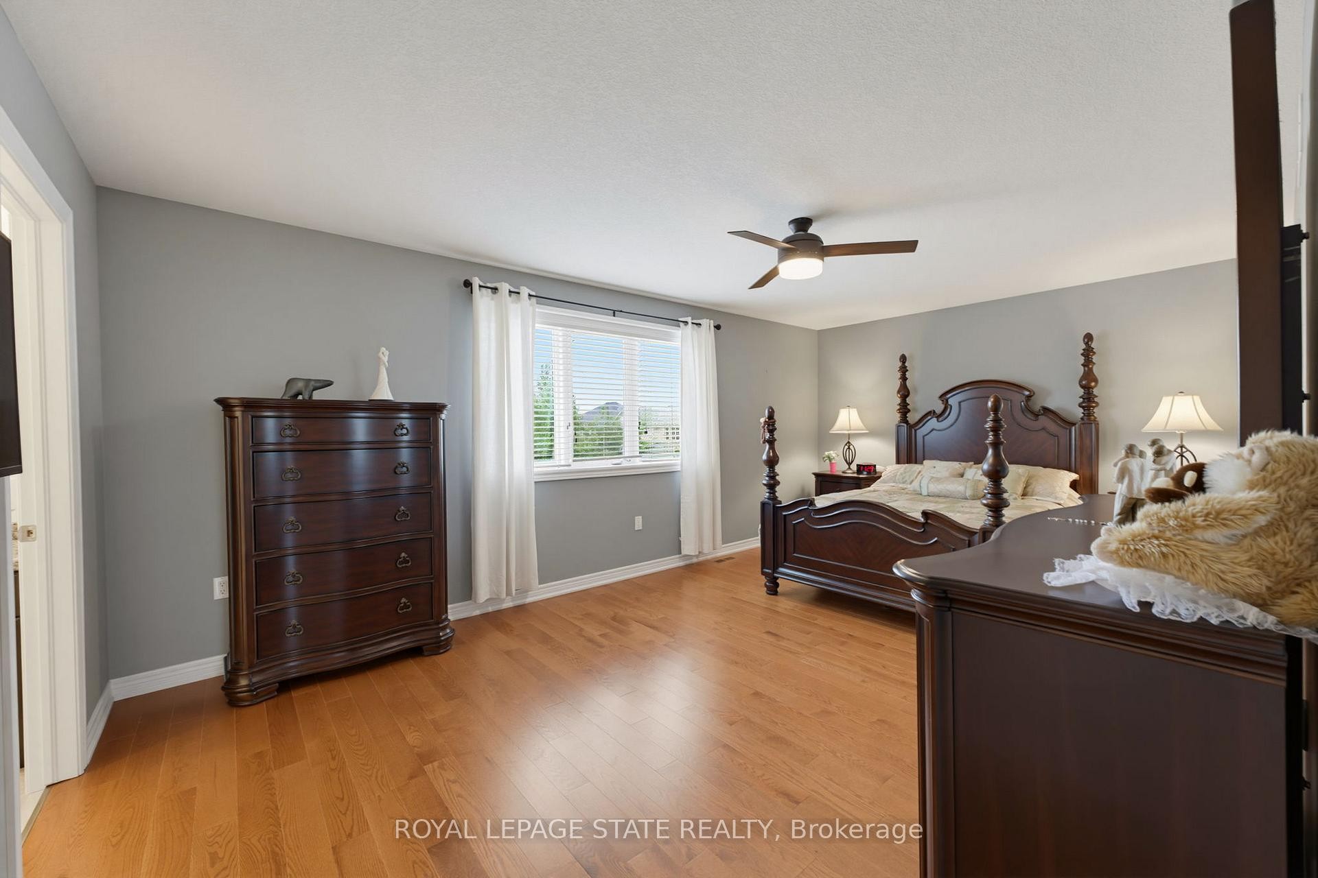 73 Degrow Crescent, Hamilton, ON - Indoor Photo Showing Bedroom