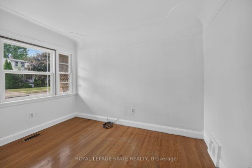 47 Broadway Avenue, Hamilton, ON - Indoor Photo Showing Other Room
