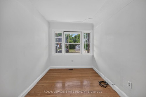 47 Broadway Avenue, Hamilton, ON - Indoor Photo Showing Other Room