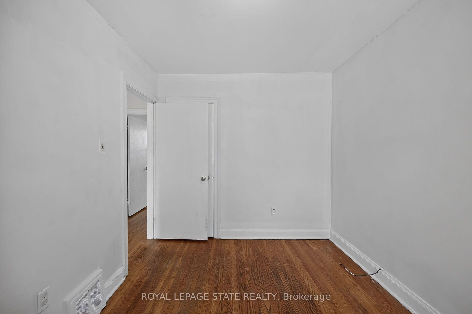 47 Broadway Avenue, Hamilton, ON - Indoor Photo Showing Other Room