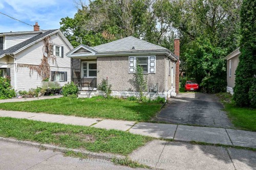 47 Broadway Avenue, Hamilton, ON - Outdoor