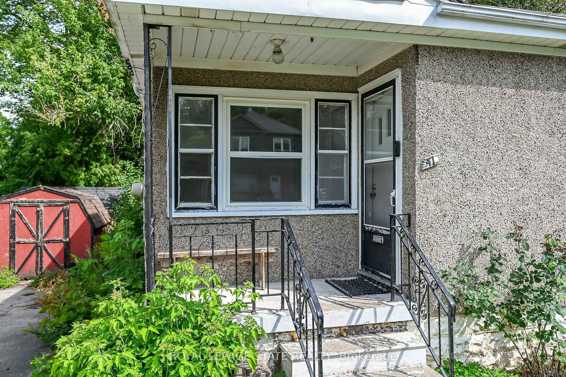47 Broadway Avenue, Hamilton, ON - Outdoor