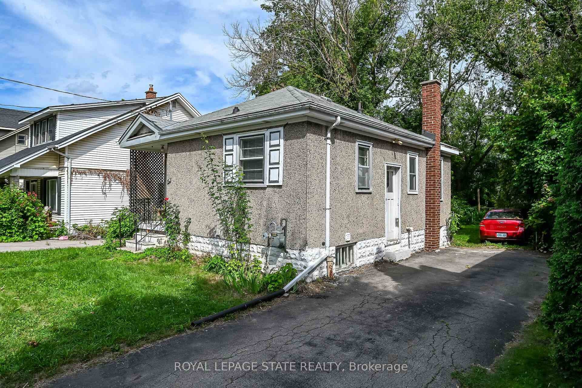 47 Broadway Avenue, Hamilton, ON - Outdoor