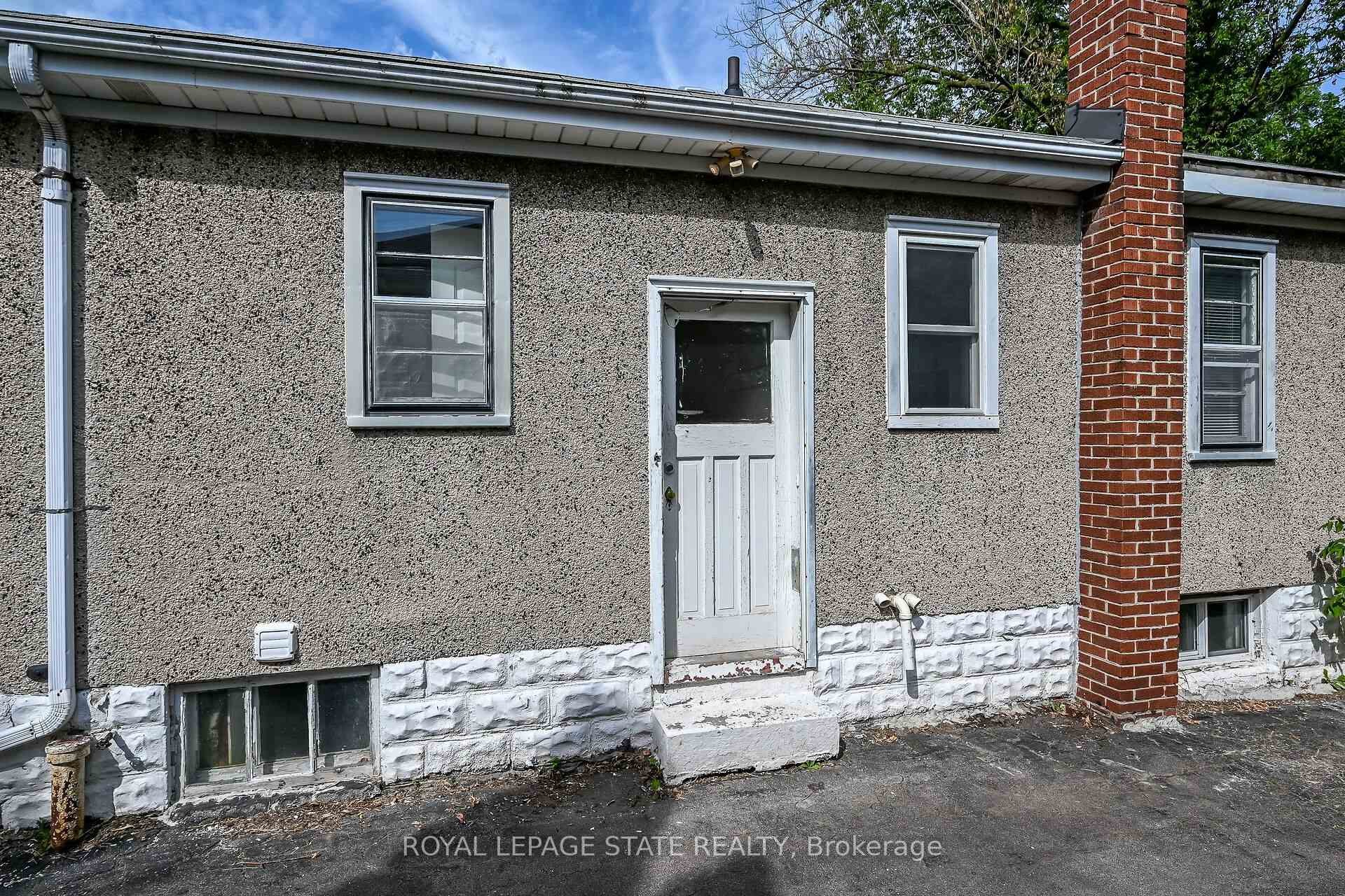 47 Broadway Avenue, Hamilton, ON - Outdoor With Exterior