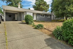 696 Shellbourne Blvd Campbell River, BC V9W 5H1