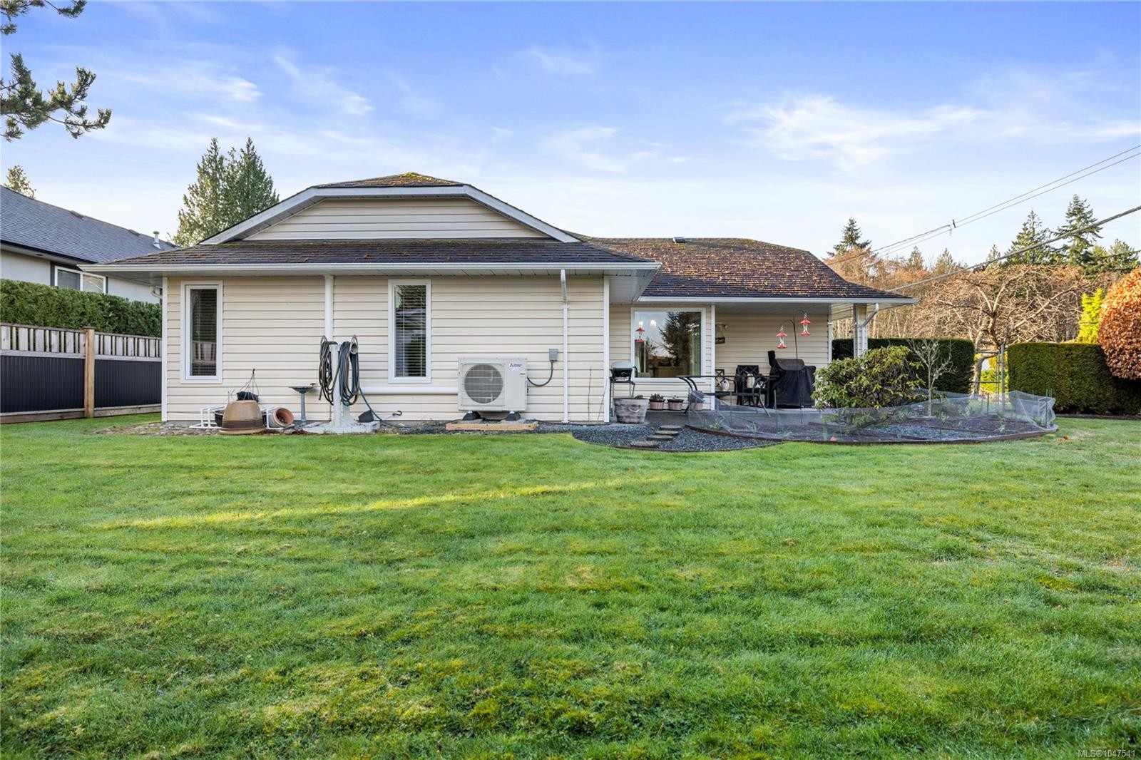 521 Birch Ave, Qualicum Beach, BC