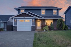 3608 Vermont Pl Campbell River, BC V9H 1V3
