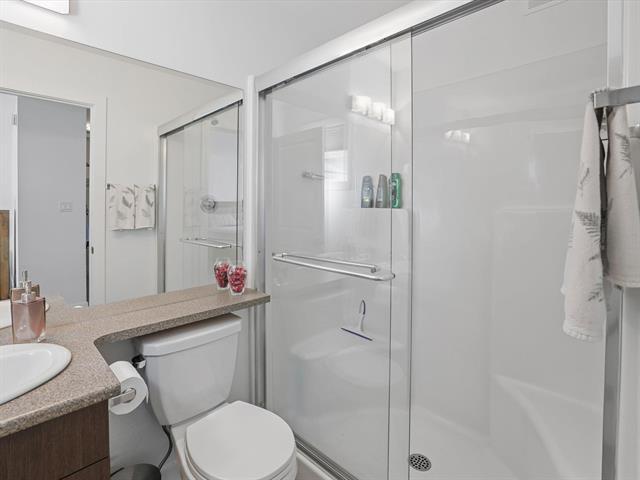 111-255 Peguis St, Winnipeg, MB - Indoor Photo Showing Bathroom