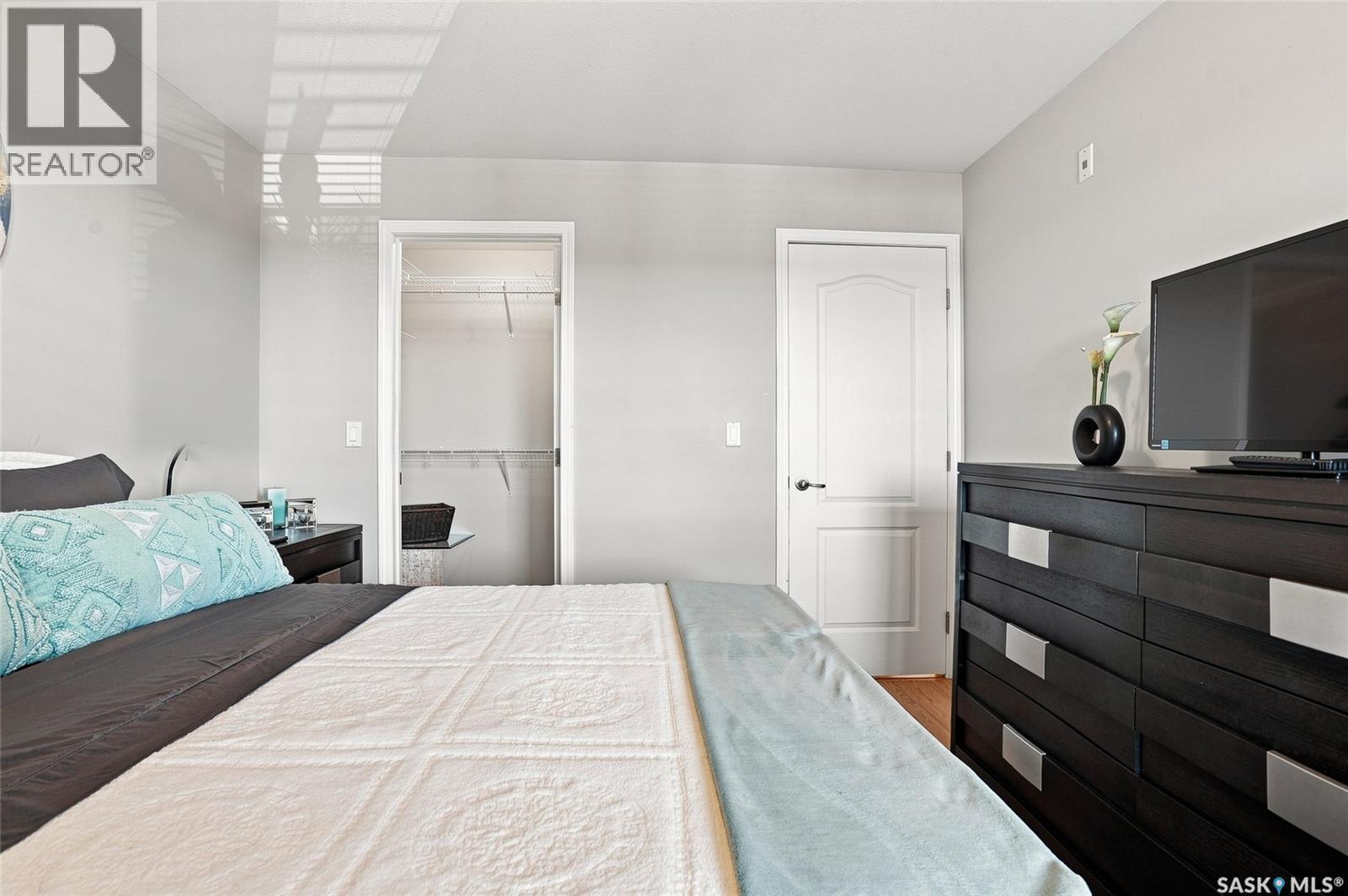 415 102 Kingsmere Place, Saskatoon, SK - Indoor Photo Showing Bedroom