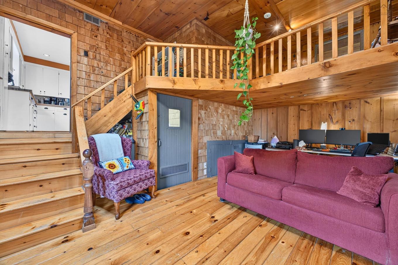 222 Victoria Street E, Amherst, NS - Indoor