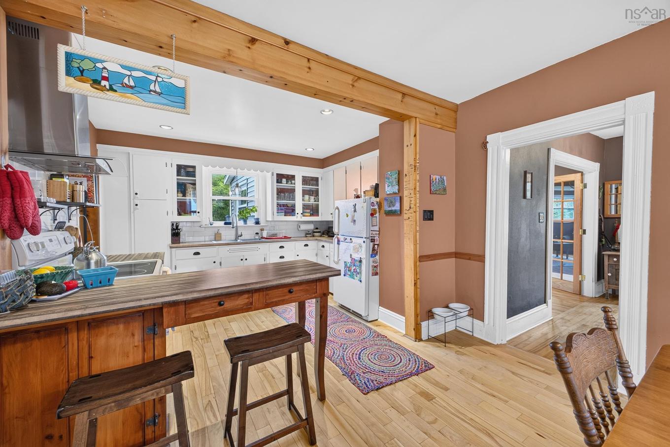 222 Victoria Street E, Amherst, NS - Indoor