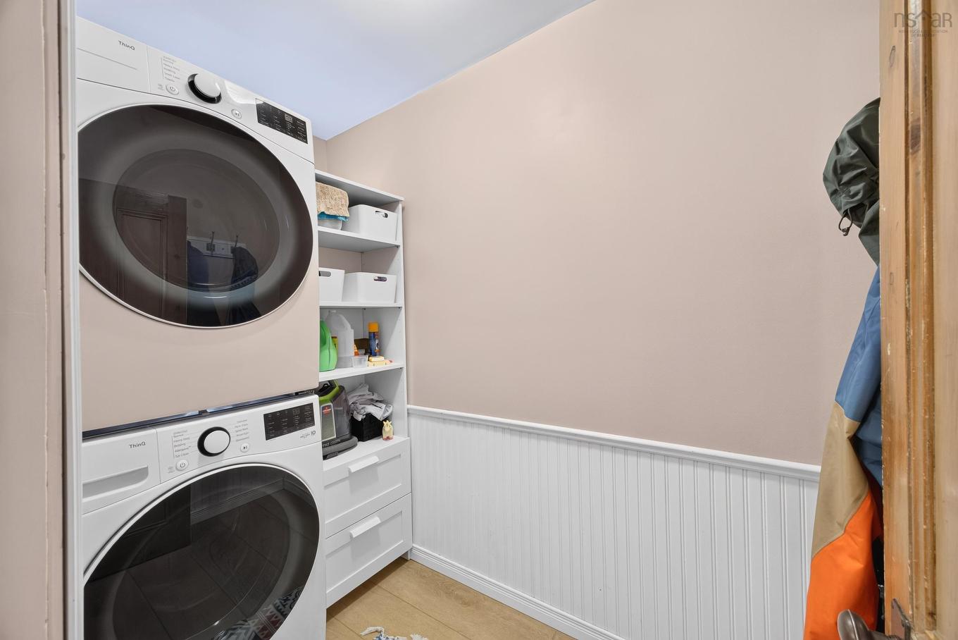 222 Victoria Street E, Amherst, NS - Indoor Photo Showing Laundry Room
