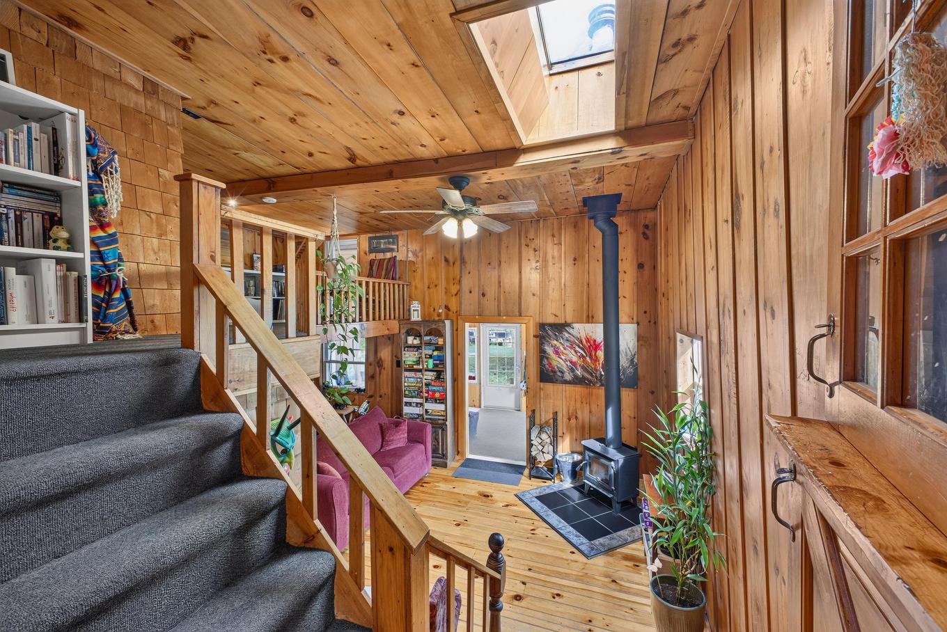 222 Victoria Street E, Amherst, NS - Indoor Photo Showing Other Room